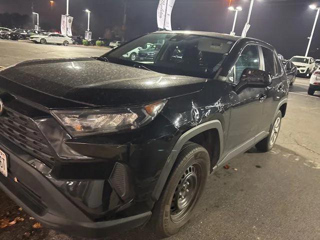 2022 Toyota RAV4 LE 2022 Toyota RAV4 LE