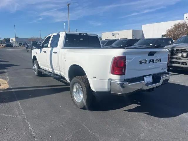 2026 Ram 3500 Tradesman Crew Cab 4x4 8' Box