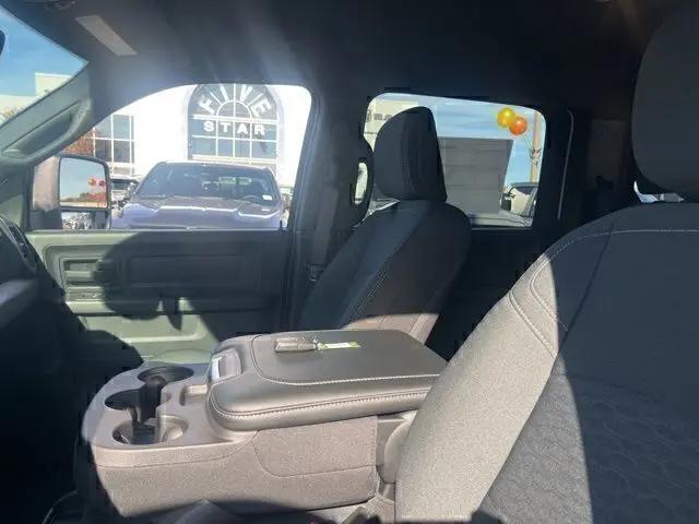 2026 Ram 3500 Tradesman Crew Cab 4x4 8' Box