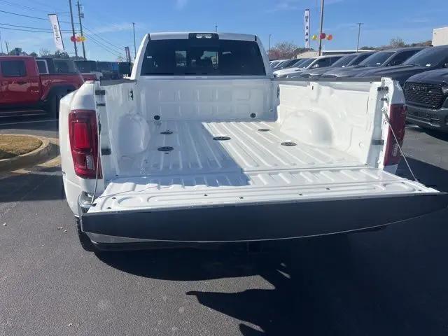 2026 Ram 3500 Tradesman Crew Cab 4x4 8' Box