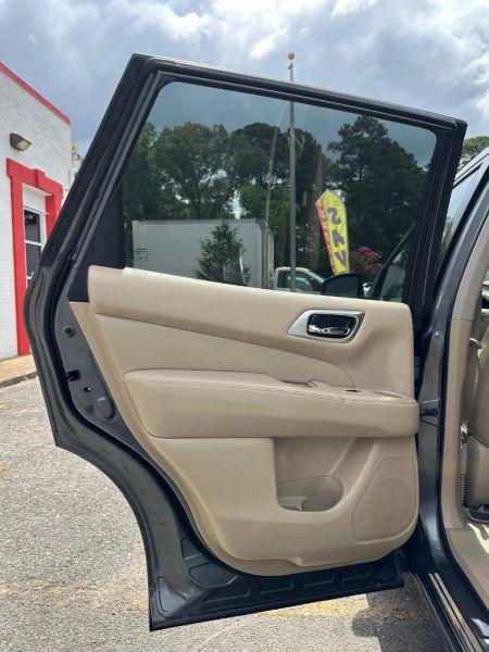 2015 Nissan Pathfinder Platinum