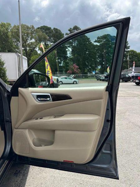 2015 Nissan Pathfinder Platinum