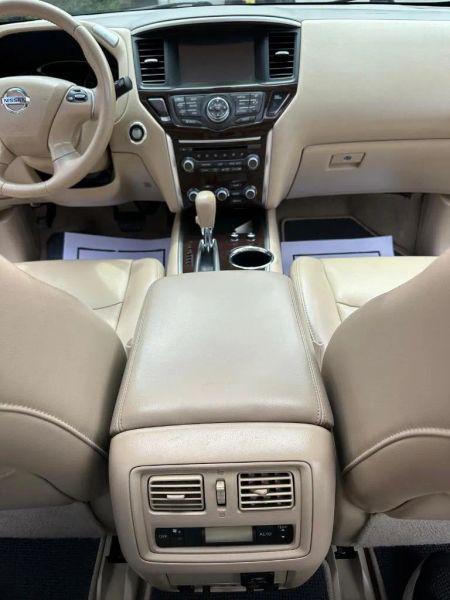 2015 Nissan Pathfinder Platinum