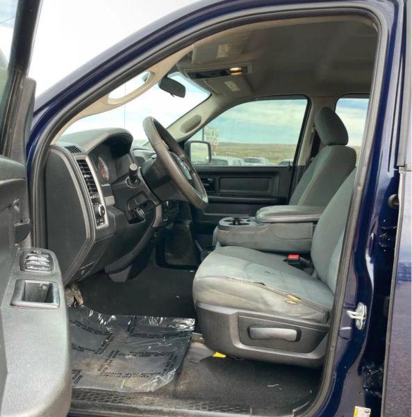 2017 Ram 1500 Express Quad Cab 4x4 6'4" Box