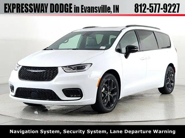 2026 Chrysler Pacifica Limited for sale in Evansville, IN