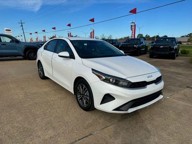 2022 Kia FORTE LXS's photo