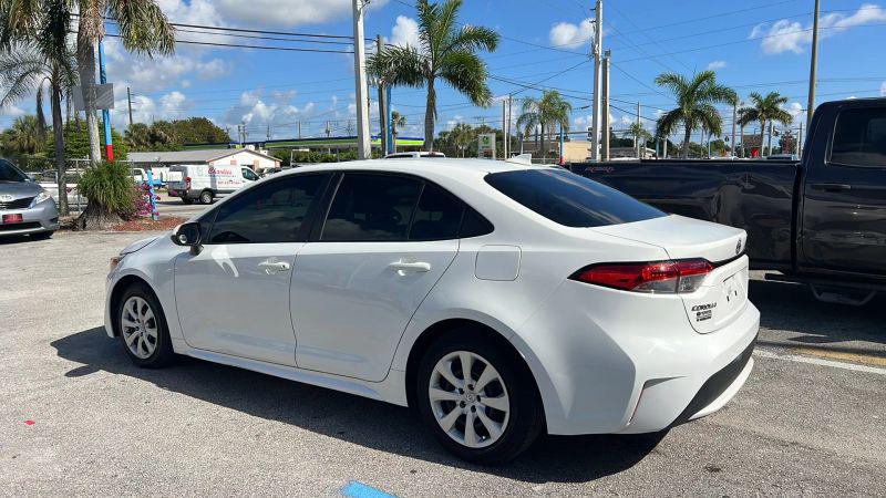 2021 Toyota Corolla LE