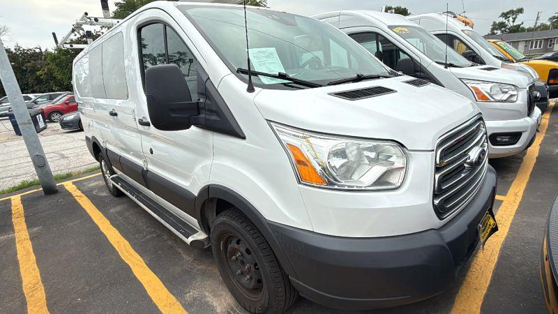 2016 Ford Transit w/60/40 Side Door w/RWB