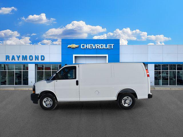 2025 Chevrolet Express Cargo Van RWD 2500 Regular Wheelbase WT