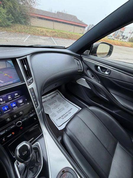 2019 INFINITI Q60 3.0t LUXE