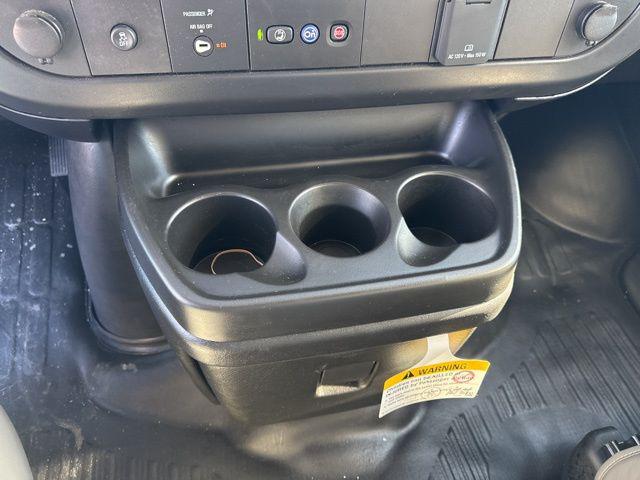 2025 Chevrolet Express Cutaway 4500 Van