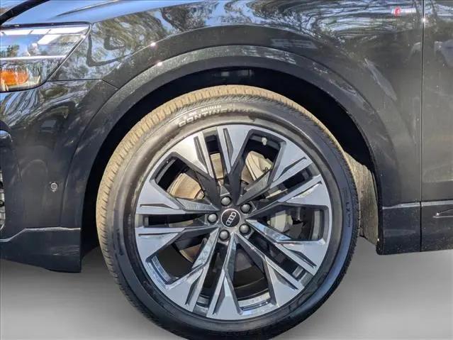 2026 Audi Q8 Premium Plus 55 TFSI quattro Tiptronic