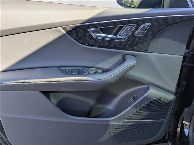 2026 Audi Q8 Premium Plus 55 TFSI quattro Tiptronic