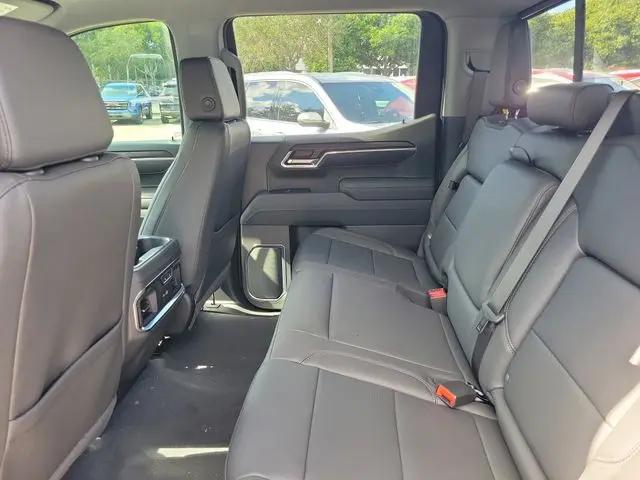 2026 GMC Sierra 1500 Crew Cab, Short Bed, SLT, 4WD