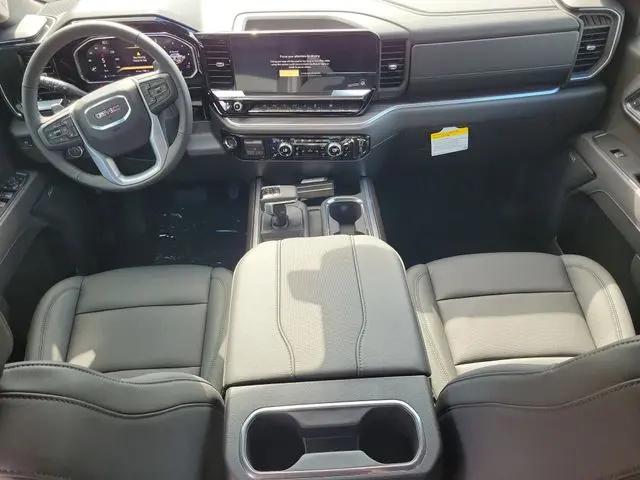 2026 GMC Sierra 1500 Crew Cab, Short Bed, SLT, 4WD