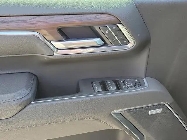 2026 GMC Sierra 1500 Crew Cab, Short Bed, SLT, 4WD