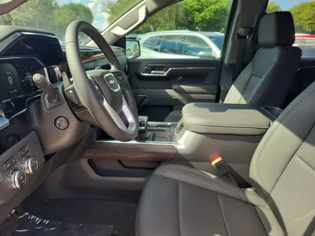 2026 GMC Sierra 1500 Crew Cab, Short Bed, SLT, 4WD