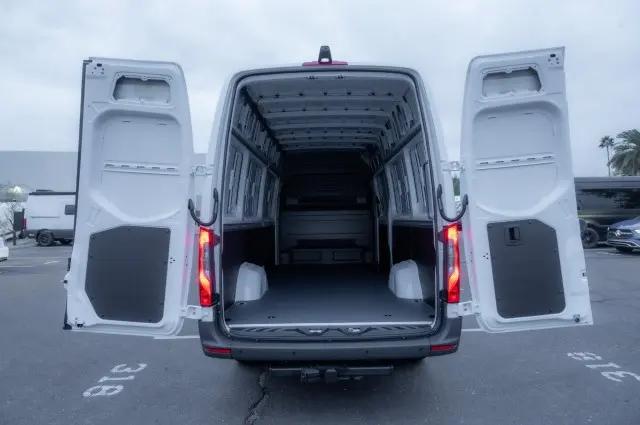 2026 Mercedes-Benz Sprinter 2500 High Roof 4-Cyl Diesel