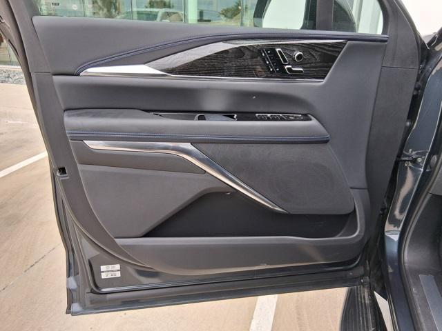 2026 Cadillac Escalade IQ Luxury