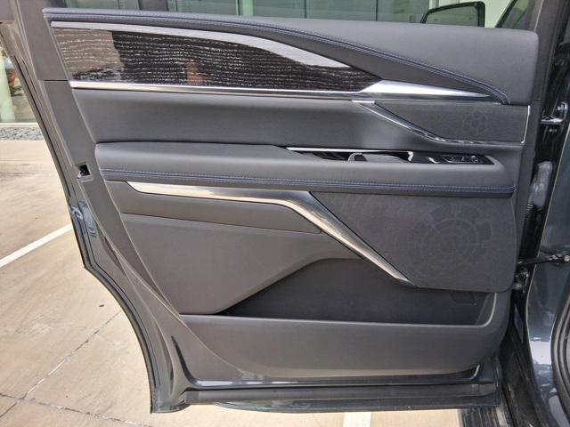 2026 Cadillac Escalade IQ Luxury