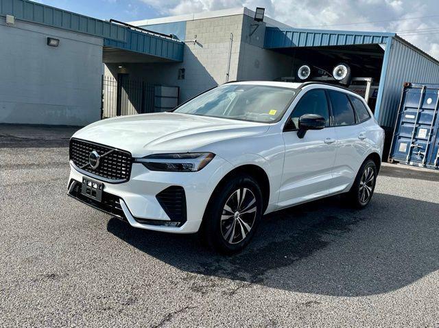 2025 Volvo XC60 B5 Core