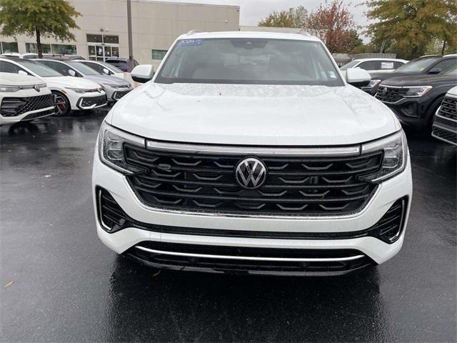 2024 Volkswagen Atlas Cross Sport 2.0T SEL R-Line 2024 Volkswagen Atlas Cross Sport 2.0T SEL R-Line