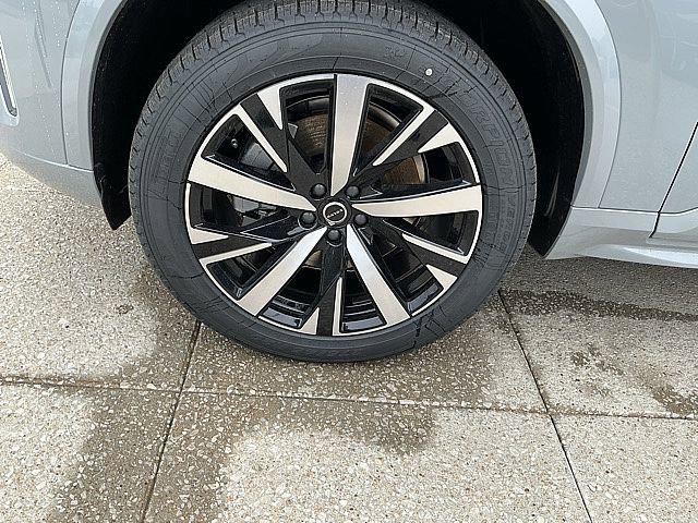 2026 Volvo XC90 Core, B5 AWD Gas (mild hybrid), Gasoline, Bright, 7 Seats