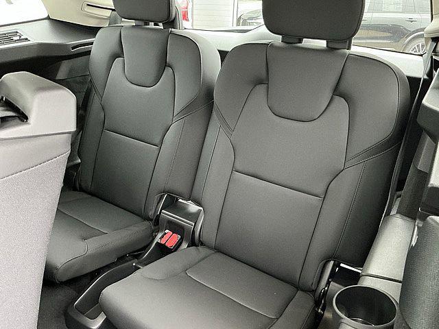 2026 Volvo XC90 Core, B5 AWD Gas (mild hybrid), Gasoline, Bright, 7 Seats