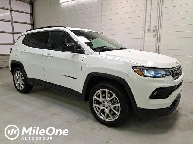 2024 Jeep Compass Latitude Lux FWD 2024 Jeep Compass Latitude Lux FWD