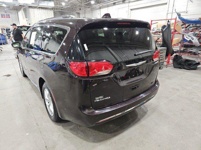 2017 Chrysler Pacifica Touring-L Plus 2017 Chrysler Pacifica Touring-L Plus