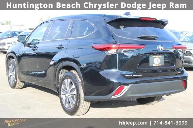 2022 Toyota Highlander XLE