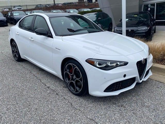 2024 Alfa Romeo Giulia Veloce AWD 2024 Alfa Romeo Giulia Veloce AWD
