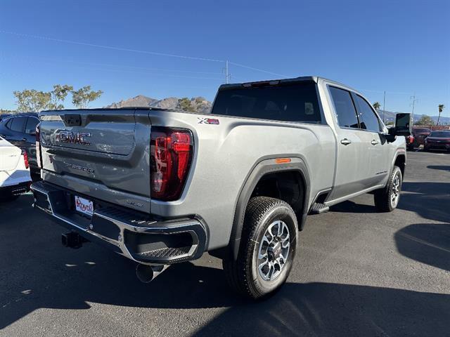 2026 GMC Sierra 2500HD Crew Cab, Standard Bed, SLE, 4WD