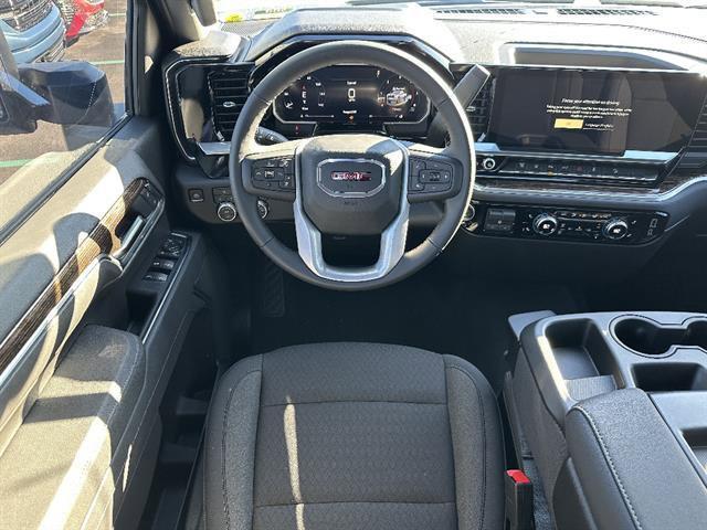 2026 GMC Sierra 2500HD Crew Cab, Standard Bed, SLE, 4WD