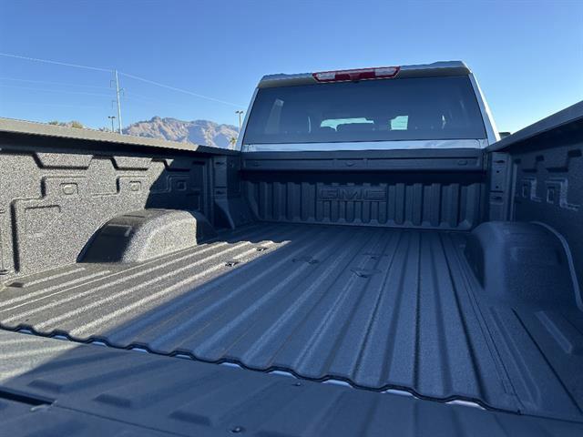 2026 GMC Sierra 2500HD Crew Cab, Standard Bed, SLE, 4WD