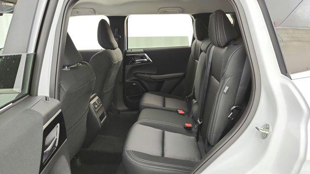 2025 Mitsubishi Outlander ES 2.5 S-AWC