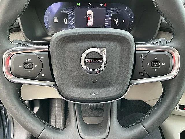 2026 Volvo XC40 Ultra, B5 AWD Gas (mild hybrid), Dark