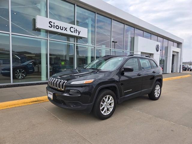 2016 Jeep Cherokee Sport for sale in Sioux City, IA