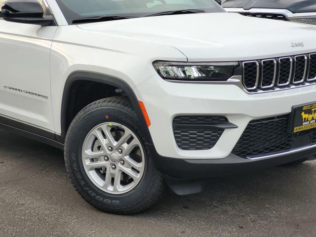 2025 Jeep Grand Cherokee GRAND CHEROKEE LAREDO 4X4