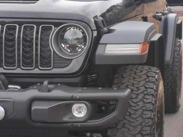 New 2026 Black Clear-Coat Exterior Paint Jeep Rubicon 392 image 17