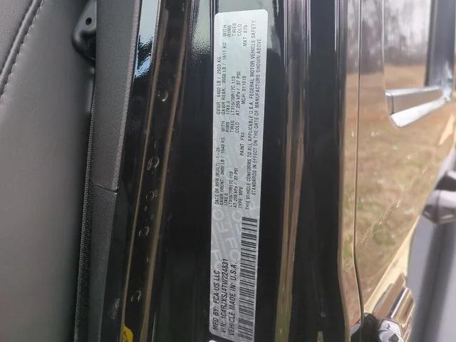 New 2026 Black Clear-Coat Exterior Paint Jeep Rubicon 392 image 26