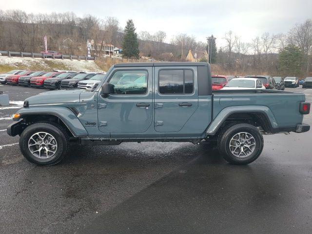 2026 Jeep Gladiator GLADIATOR SPORT S 4X4 2026 Jeep Gladiator GLADIATOR SPORT S 4X4