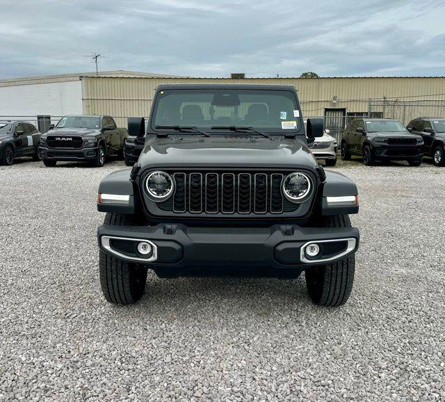 2026 Jeep Gladiator GLADIATOR SAHARA 4X4