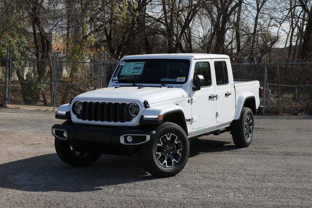 2026 Jeep Gladiator GLADIATOR SAHARA 4X4