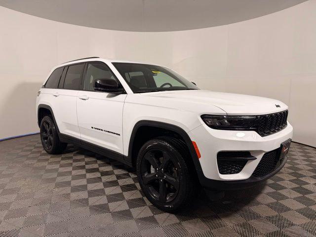 2025 Jeep Grand Cherokee GRAND CHEROKEE ALTITUDE X 4X4 2025 Jeep Grand Cherokee GRAND CHEROKEE ALTITUDE X 4X4