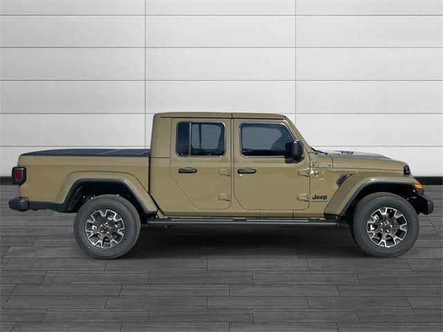 2026 Jeep Gladiator GLADIATOR SAHARA 4X4