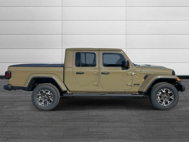 2026 Jeep Gladiator GLADIATOR SAHARA 4X4