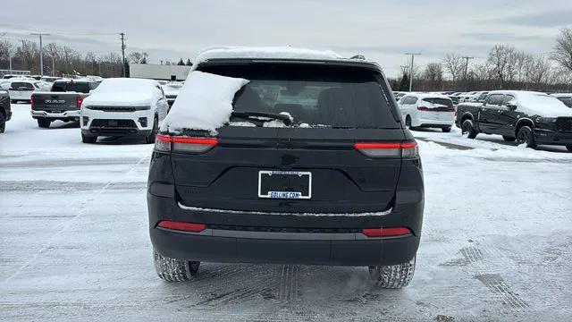 2026 Jeep Grand Cherokee Altitude 4x4