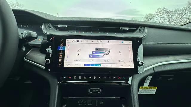 2026 Jeep Grand Cherokee Altitude 4x4