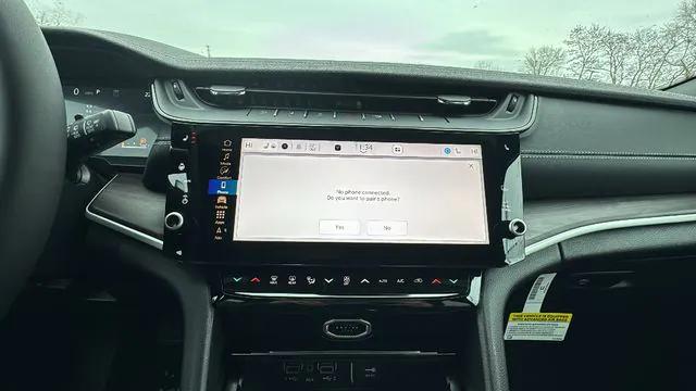 2026 Jeep Grand Cherokee Altitude 4x4